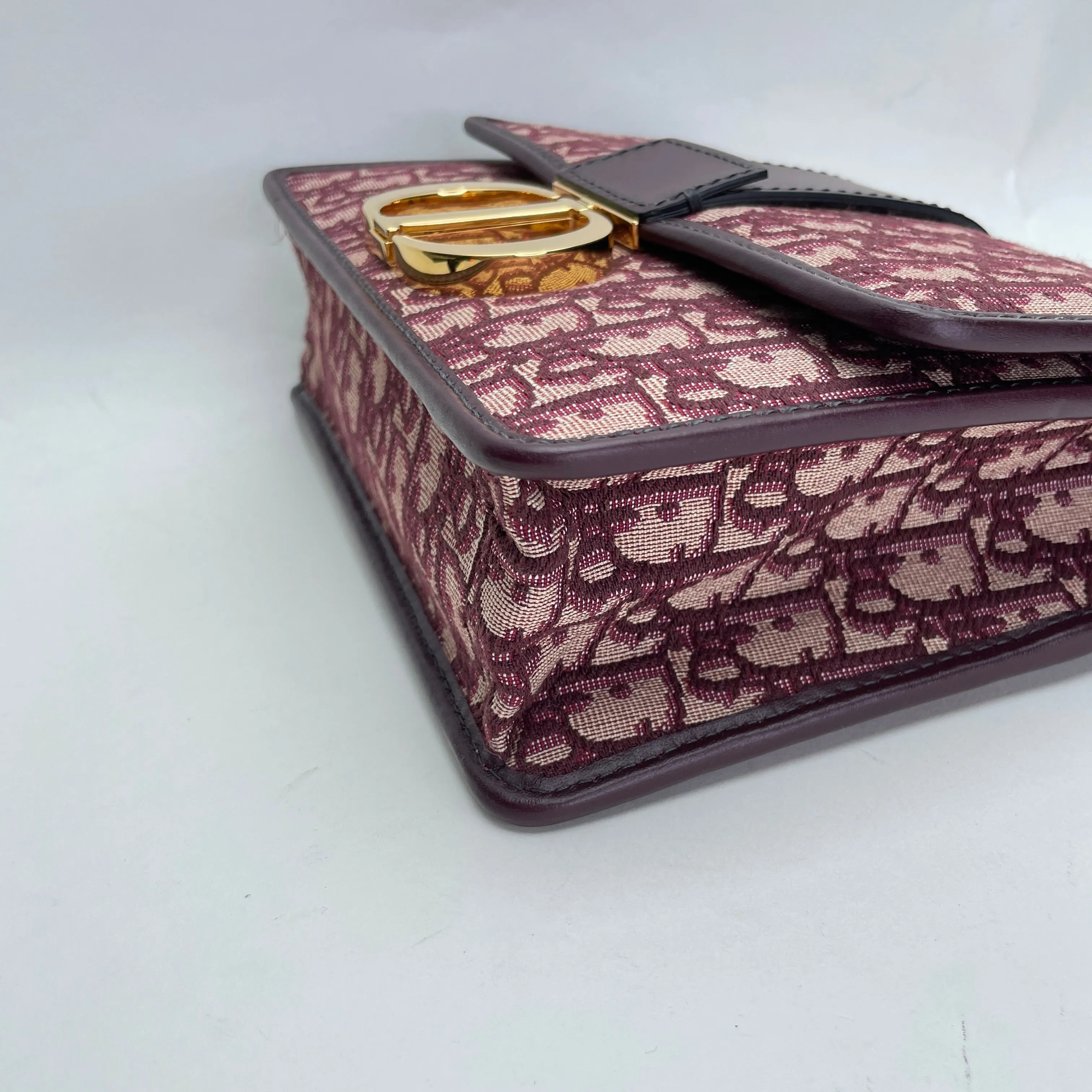 30 Montaigne Medium Maroon Shoulder Bag in Jacquard, Gold hardware