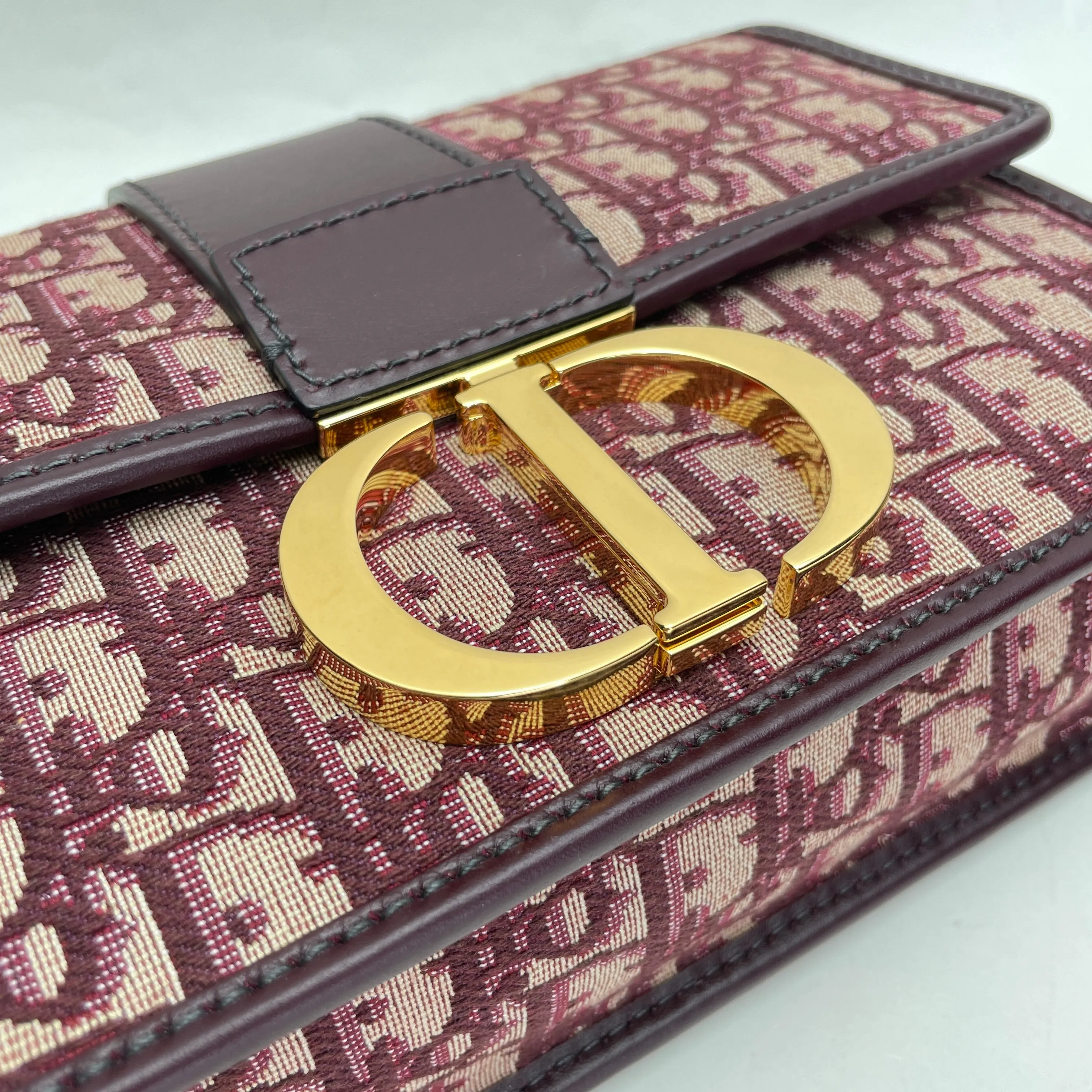 30 Montaigne Medium Maroon Shoulder Bag in Jacquard, Gold hardware