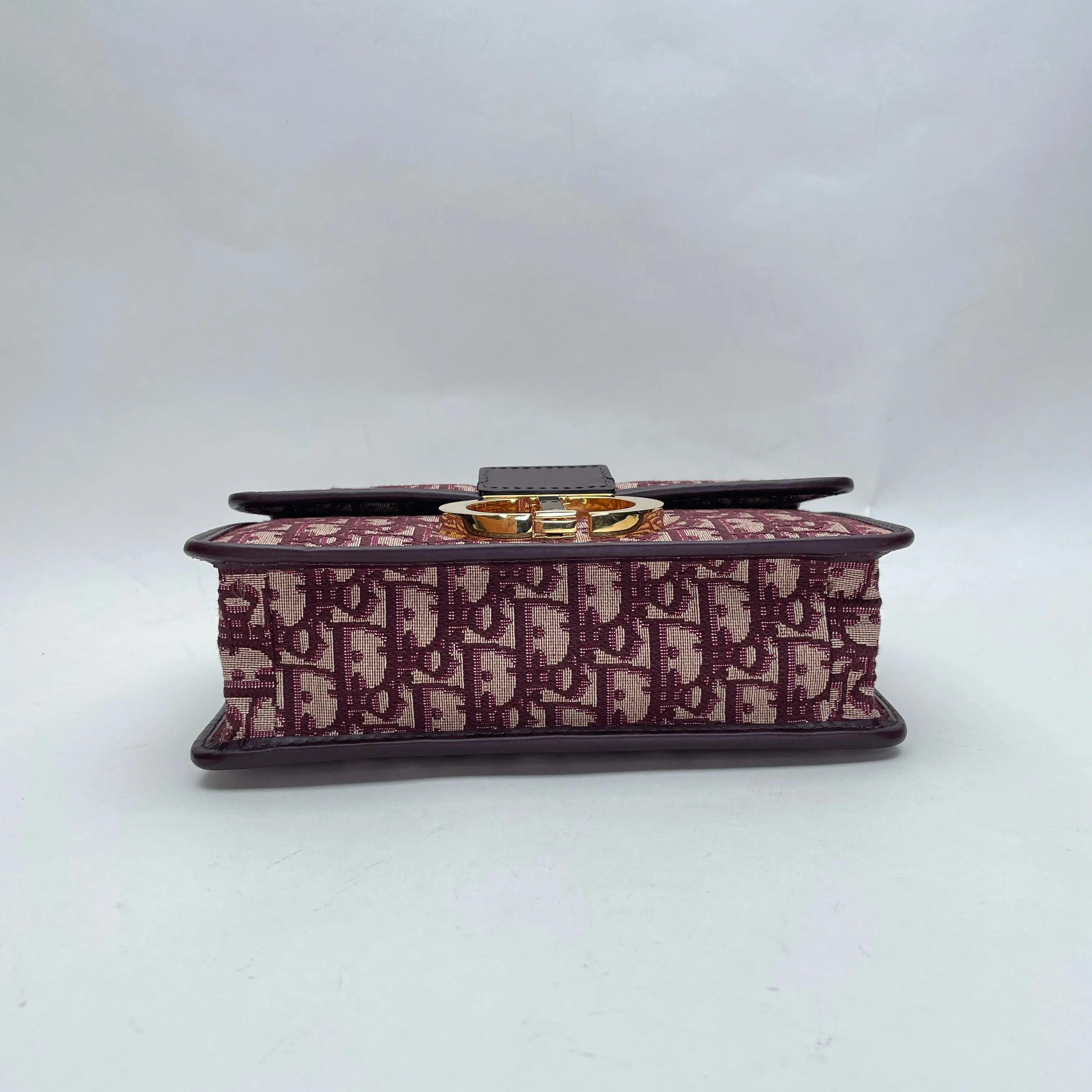 30 Montaigne Medium Maroon Shoulder Bag in Jacquard, Gold hardware