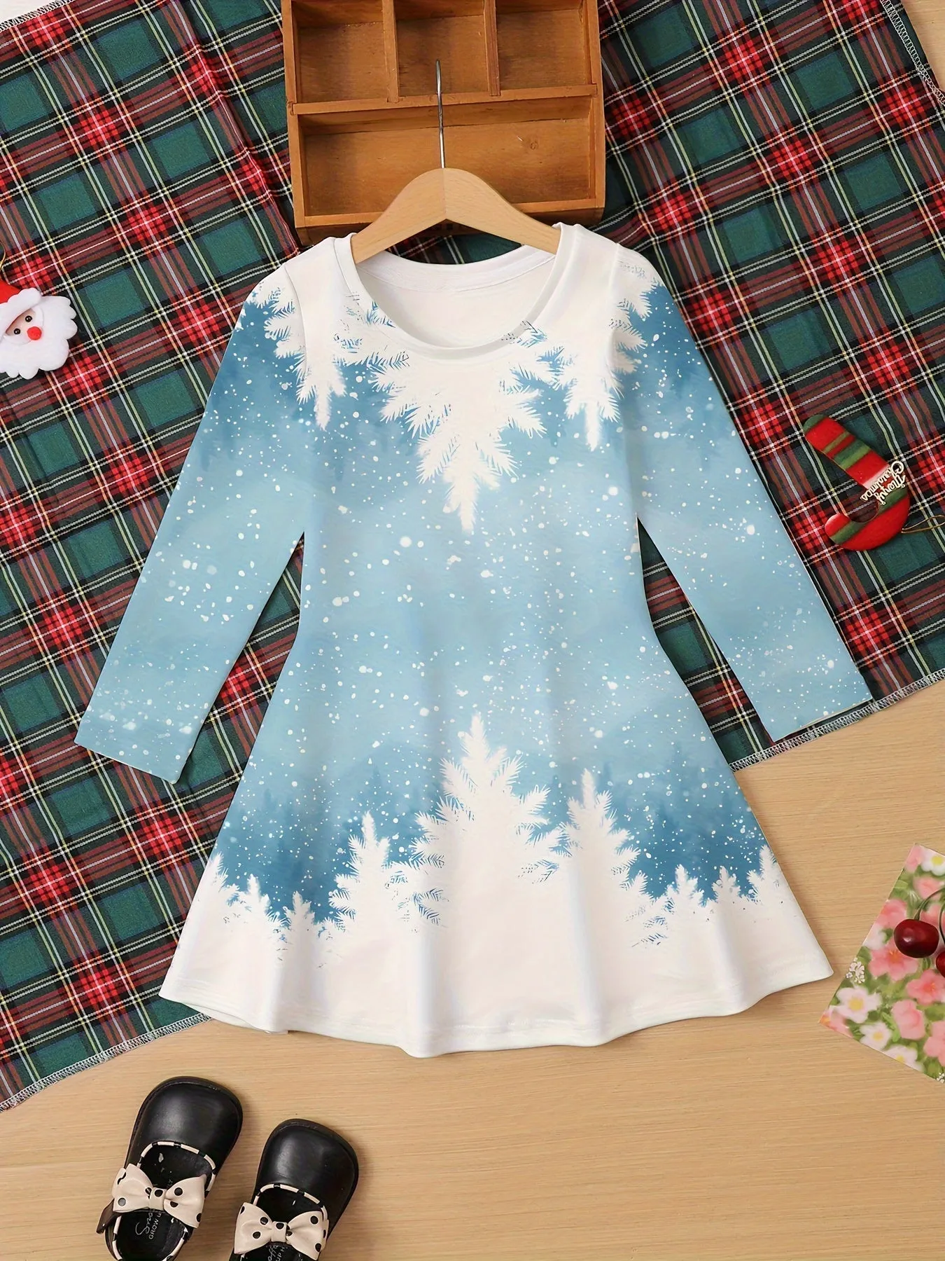 Kids' Christmas Themed Casual Dresses - Polyester Applique Tunic with Long Sleeves, Knee High, Slight Stretch Knit Fabric for Spring/Fall Season - Festive Holiday Dress with Christmas Tree and Snowflake Patterns for Children Aged 12 and Under